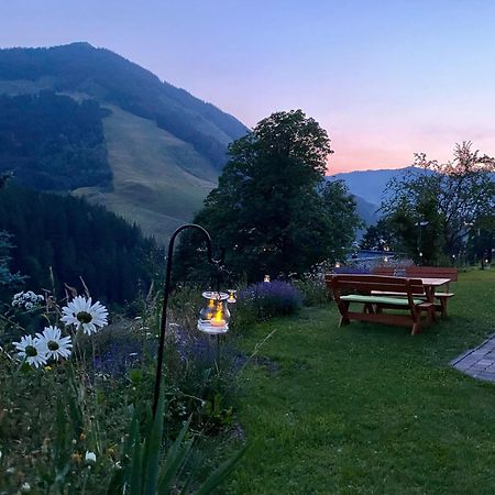 Alm Seasons Premium Chalet & Studios Saalbach-Hinterglemm Exteriör bild