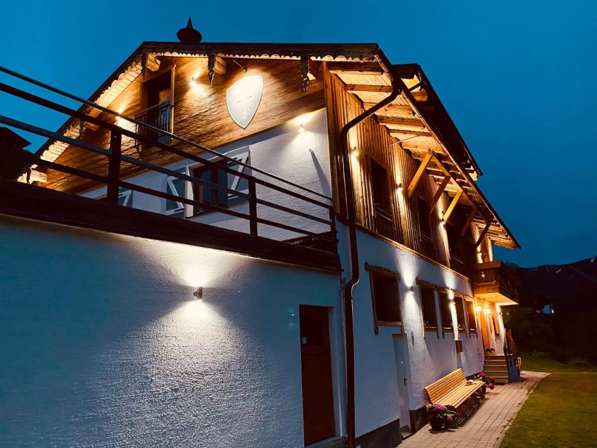 Alm Seasons Premium Chalet & Studios Saalbach-Hinterglemm Exteriör bild